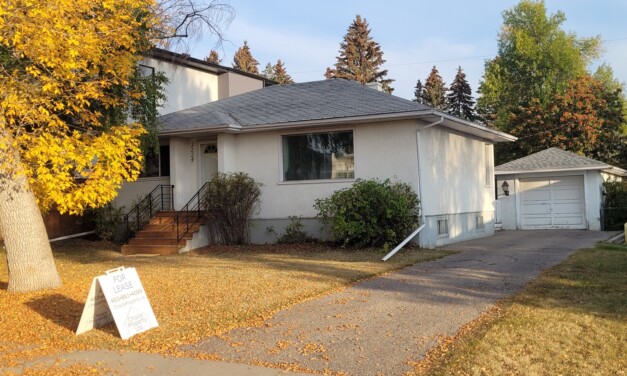 3224 28 AVE SW